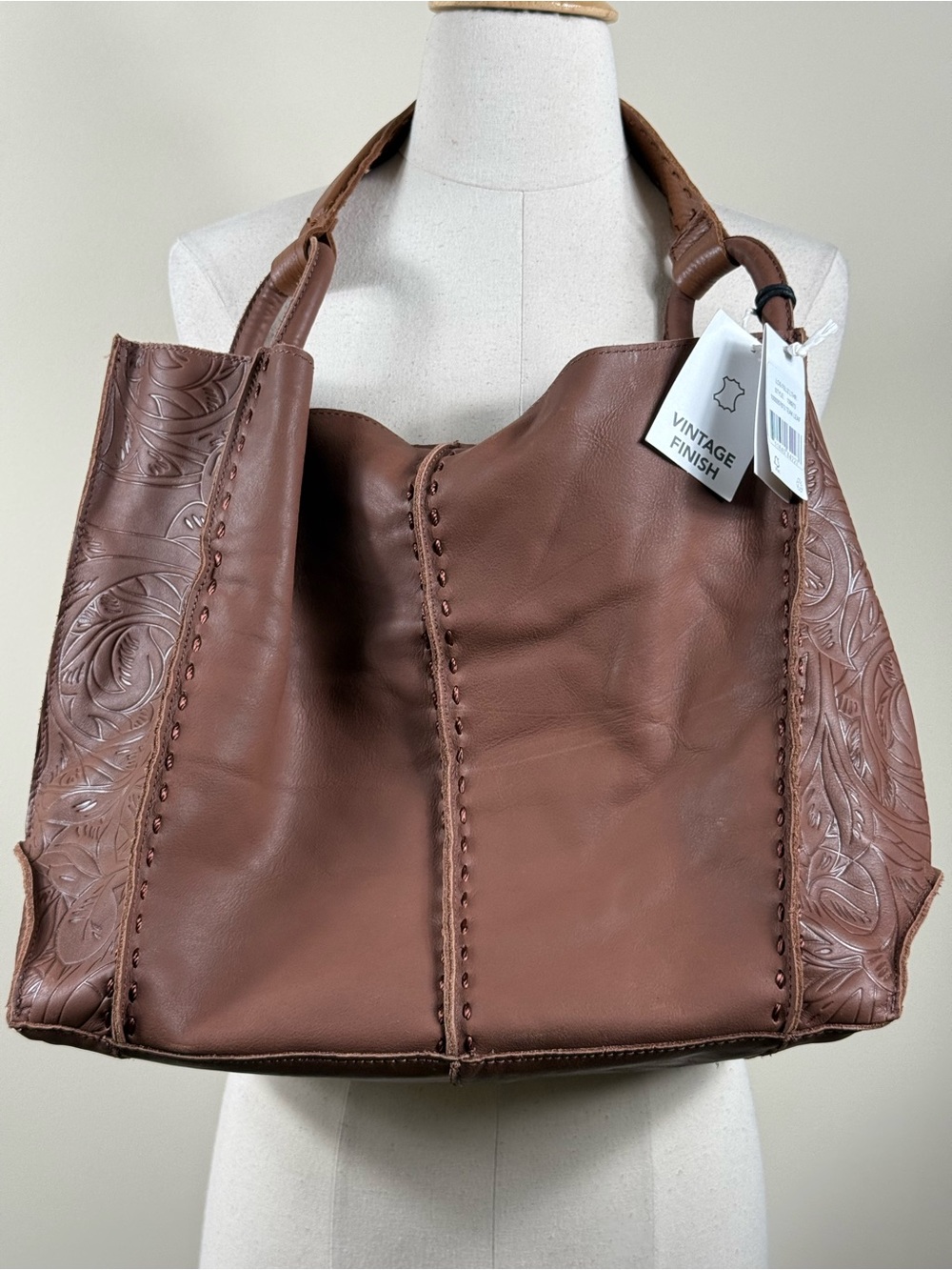 The Sak Los Feliz Large Tote Teak Leaf Embossed Leather - Picture 5 of 6